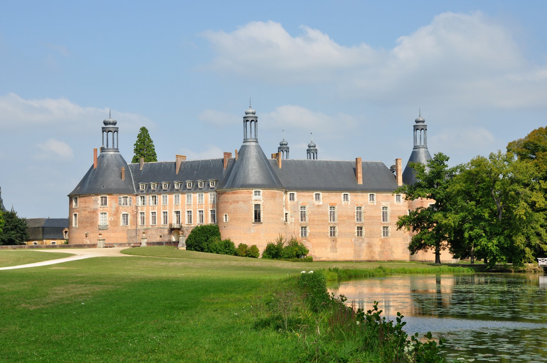 Saint-Fargeau